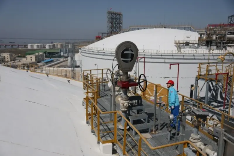 Terminal panrima LNG wis ngangkut luwih saka 100 milyar meter kubik gas alam menyang luar negeri